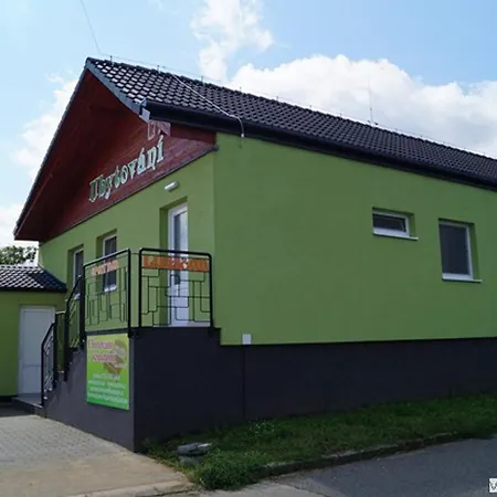 Zeleny Apartament Luzice